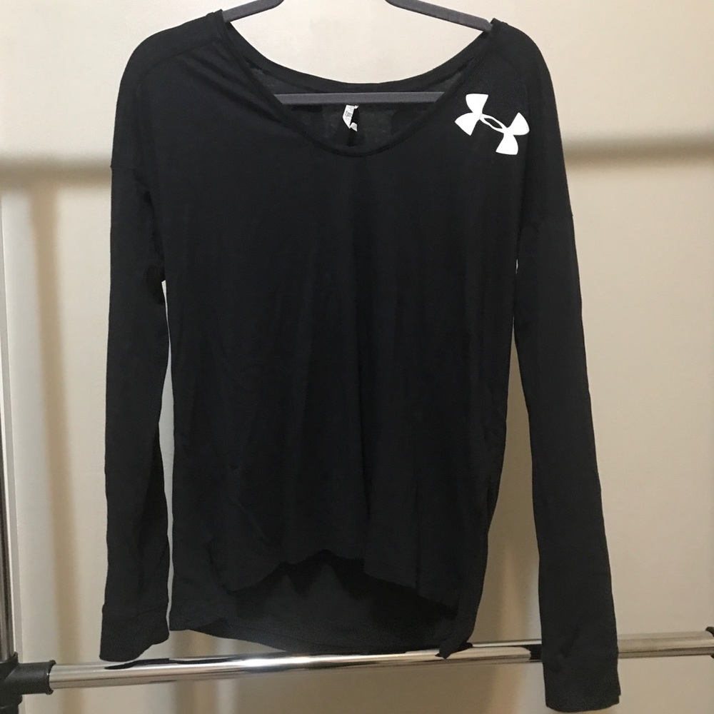 UNDER ARMOUR | Black Long Sleeve Shirt